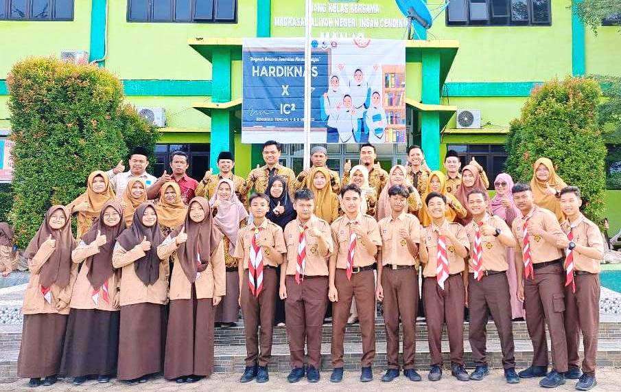 Kembali, Pelajar MAN IC Benteng Raih Juara Umum OSN Tingkat Kabupaten