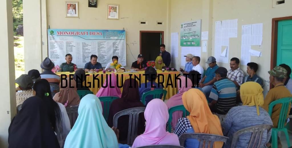 Pemdes Bioa Putiak Lebong Salurkan BLT-DD untuk 23 KPM