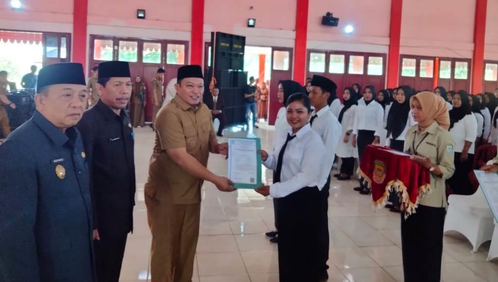 Hikmah Dibalik OTT, 193 PPPK Nakes di Seluma Terima SK Gratis