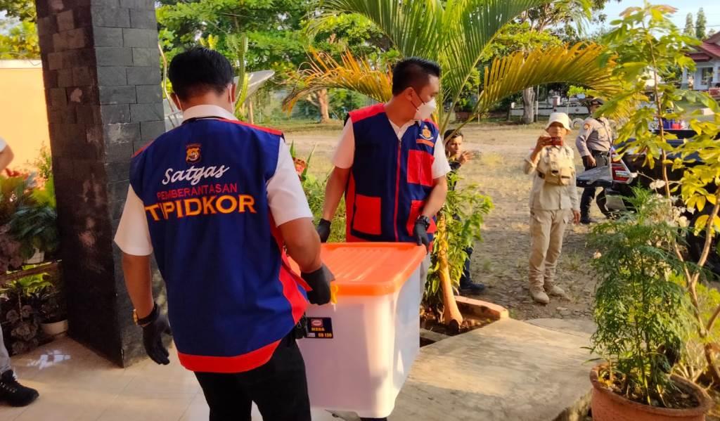 Tipidkor Polda Bengkulu Geledah Kantor BKD dan BPBD Seluma