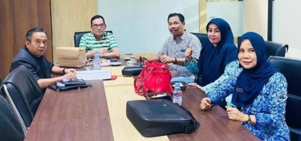 Komisi II Sambut Kedatangan Sejumlah Guru di Kantor DPRD Provinsi Bengkulu