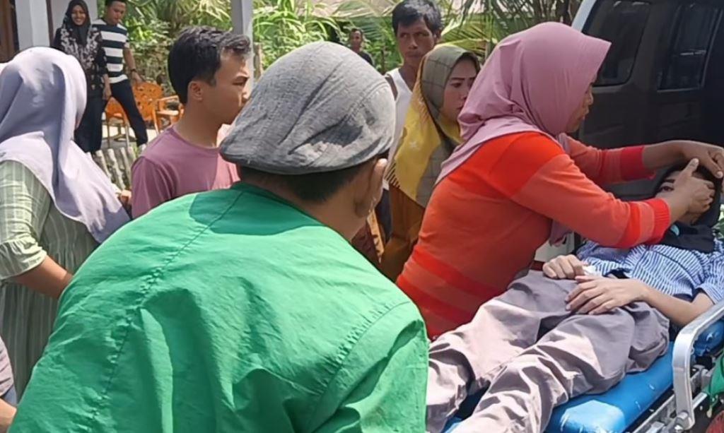 Kembali Jemput Warga Sakit, TRC Cinta BS Terus Beraksi Nyata untuk Masyarakat