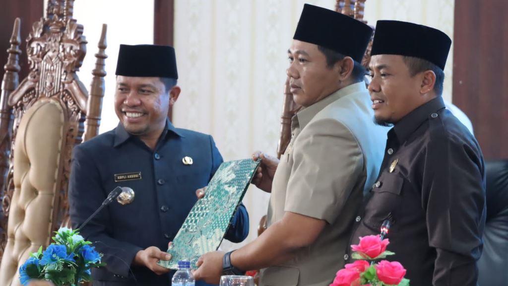 Sampaikan 19 Catatan, DPRD Lebong Gelar Rapat Paripurnan atas LKPJ Pemkab Lebong