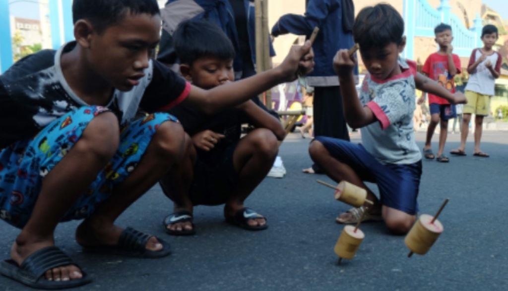 Sejarah Permainan Tradisional Gasing