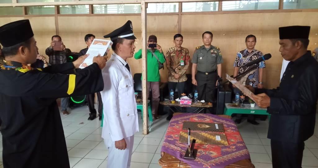 Sengketa Berakhir, Yendra Haito Dilantik Jadi Kapala Desa Jawi Kaur