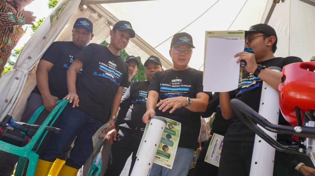 Sebanyak 1,6 Ton Sampah Berhasil Diangkat dari Sungai Bengkulu