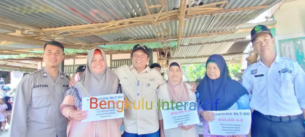 Sebanyak 34 KPM Desa Talang Donok I Terima BLT Sebesar Rp900 Ribu