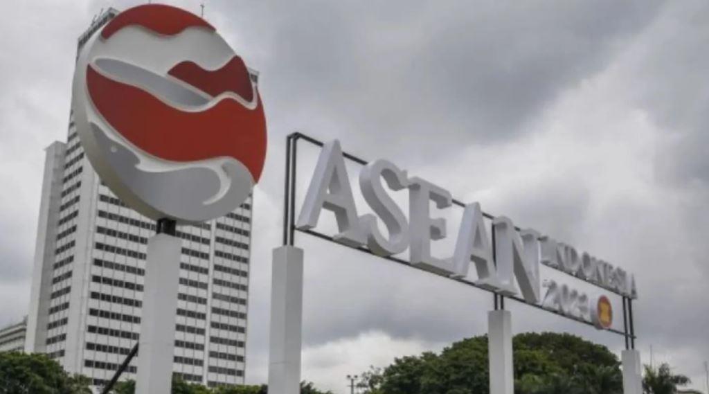 Perhelatan KTT ke-43 ASEAN Gunakan Listrik Energi Bersih