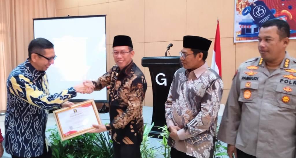 Pemprov Bengkulu Terima Piagam Penghargaan Pelayanan Kekayaan Intelektual