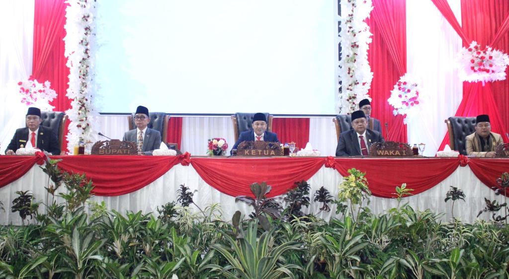 DPRD Kepahiang Gelar Rapat Paripurna HUT-RI ke-78 dan Mendengarkan Pidato Kenegaraan Presiden