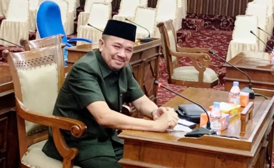Dewan Apresiasi Gerakan Pembagian 10 Juta Bendera Pemprov Bengkulu