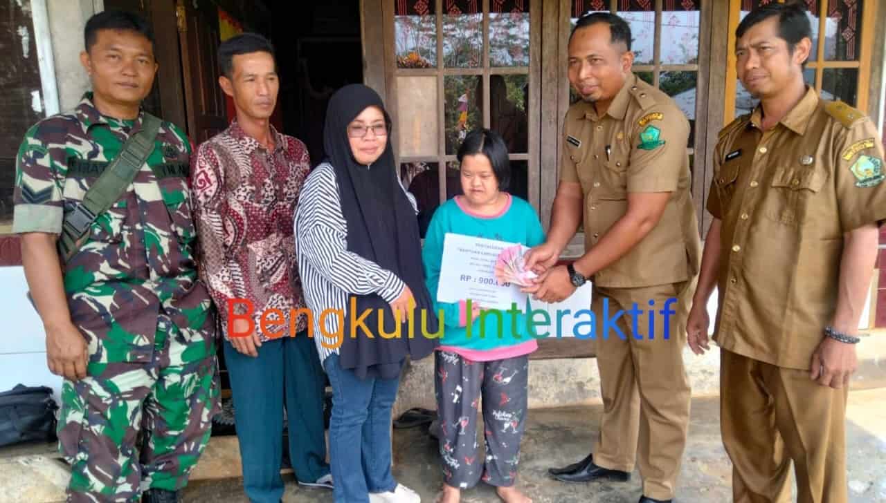 Salurkan BLT Door to Door, Pemdes Gunung Alam Diapresiasi Warga