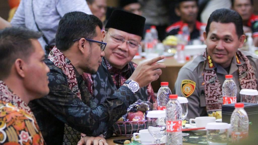 Hadiri Pelantikan IKS, Gubernur Rohidin: Semua Orang Minang Penggerak Ekonomi Daerah