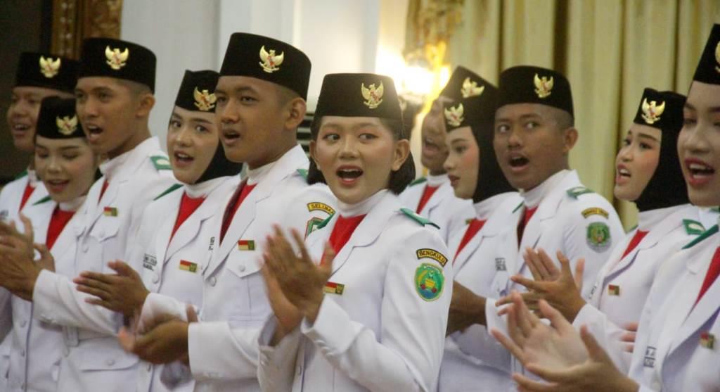 Sukses Emban Tugas Mulia, Paskibraka Bengkulu Langsung Diganjar Bonus Uang Tunai