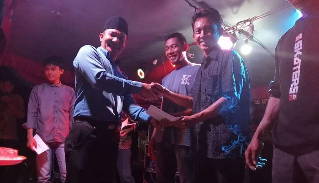 Foto: Kemeriahan Pembagian Hadiah Perayaan HUT RI ke-78 Desa Air Latak Seluma