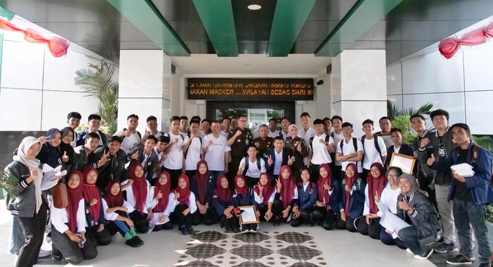 Kejati Bengkulu Bekali Mahasiswa Baru FH UNIB