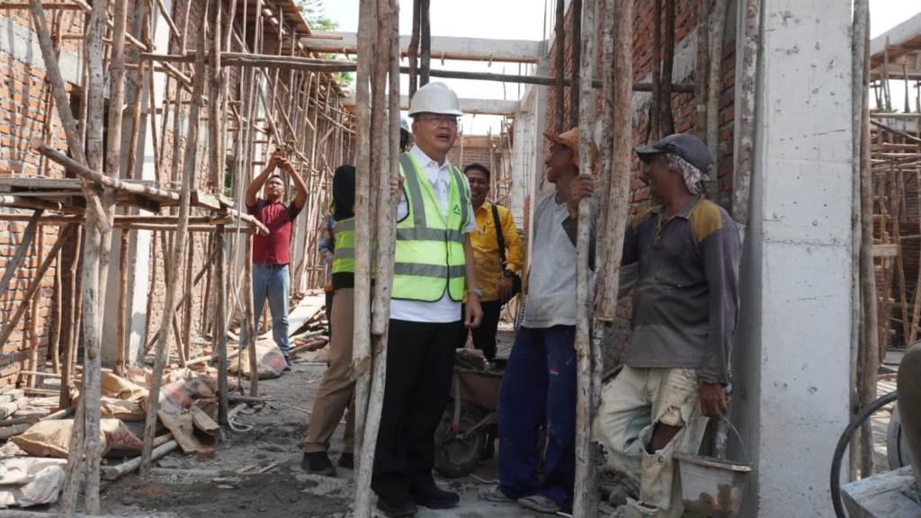 Tinjau Pembangunan Graha Insan Cita, Gubernur Rohidin: Wadah Kembangkan Kemandirian Organisasi