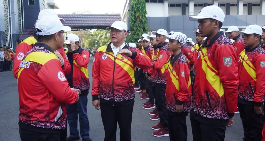 Lepas Kontingen Popnas XVI, Gubernur Rohidin: Raih Prestasi dan Jaga Nama Daerah