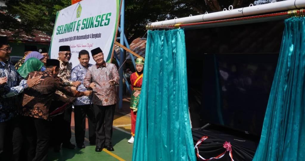 Gubernur Rohidin: Perkuat Etika Digital dengan Bimbingan Orang Tua dan Guru