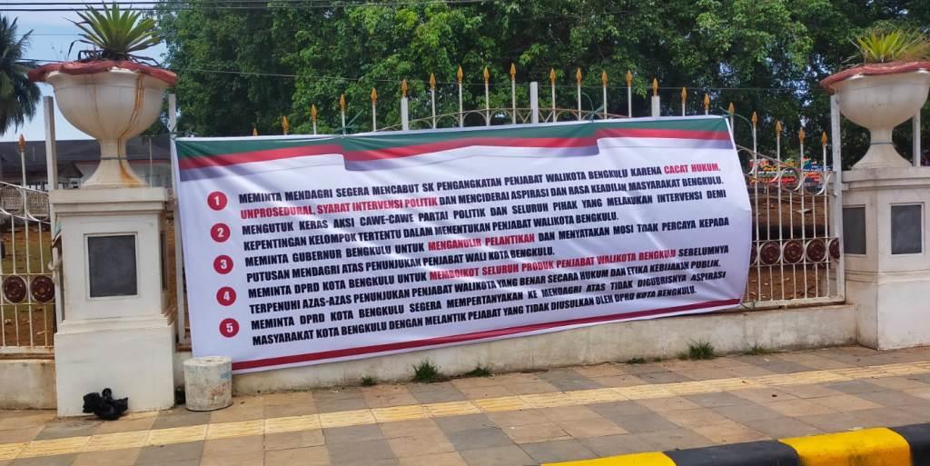 Penolakan Warnai Pelantikan Penjabat Wali Kota Bengkulu
