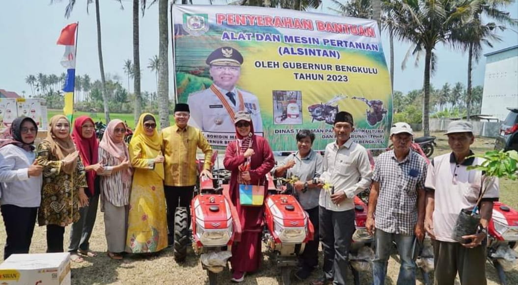 19 Kelompok Tani di Kaur Terima Bantuan Alsintan