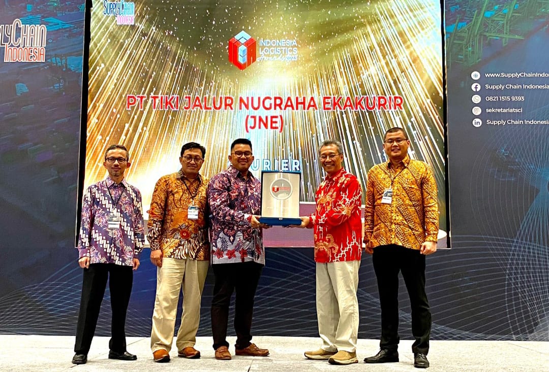 Komitmen Berkontribusi, JNE kembali Raih Penghargaan Bergengsi