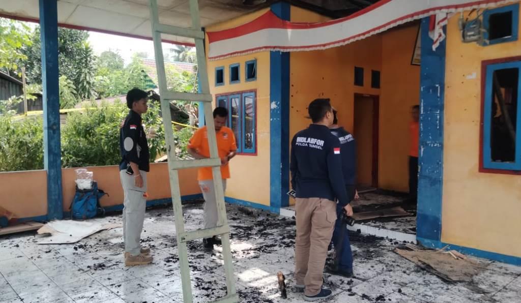 Usut Dugaan Kantor Desa Muara Danau Sengaja Dibakar, Polres Seluma Turunkan Puslabfor Polda Sumsel