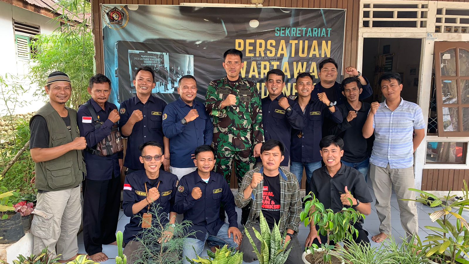 Dandim 0425 Kunjungi PWI Seluma: Wartawan Jaga Netralitas di Pemilu 2024