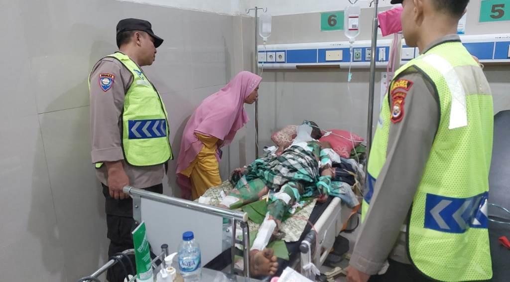 Sarung Terbakar Saat Salat Magrib, Warga Seluma Alami Luka Bakar Parah