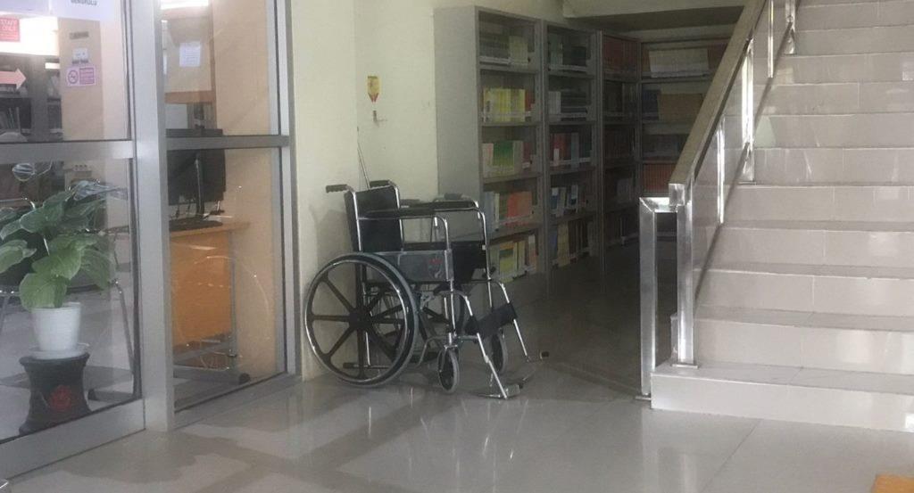 Ramah Pengunjung Disabilitas, Perpusda Provinsi Bengkulu Sediakan Kursi Roda