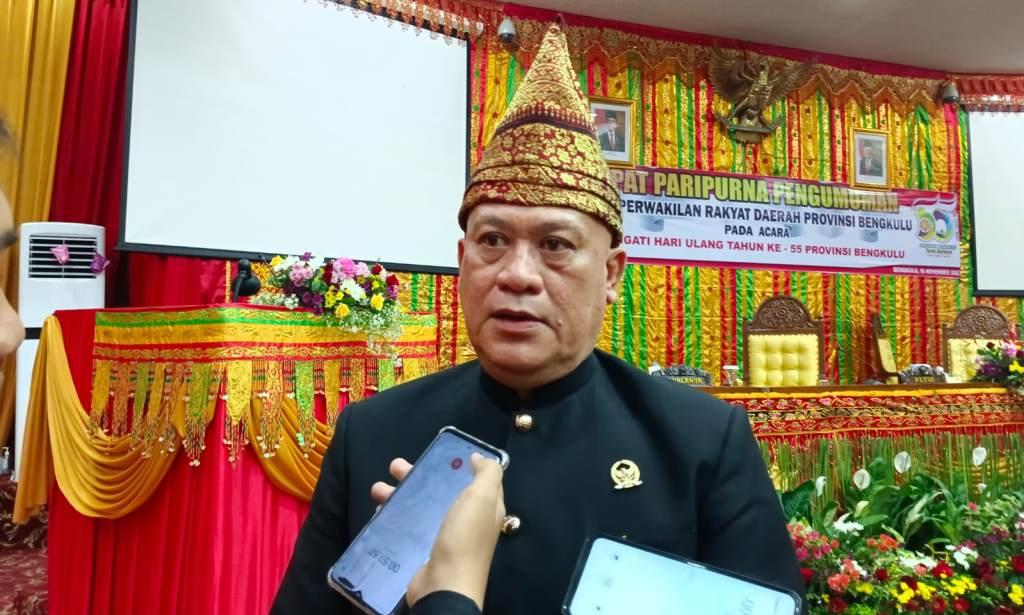 Dewan Dukung Pemprov Relokasi Pedagang di Kawasan Pasir Putih