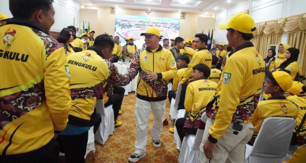 Ini Pesan Gubernur Rohidin Usai Lepas Kontingen Bengkulu Menuju PORWIL XI Sumatera