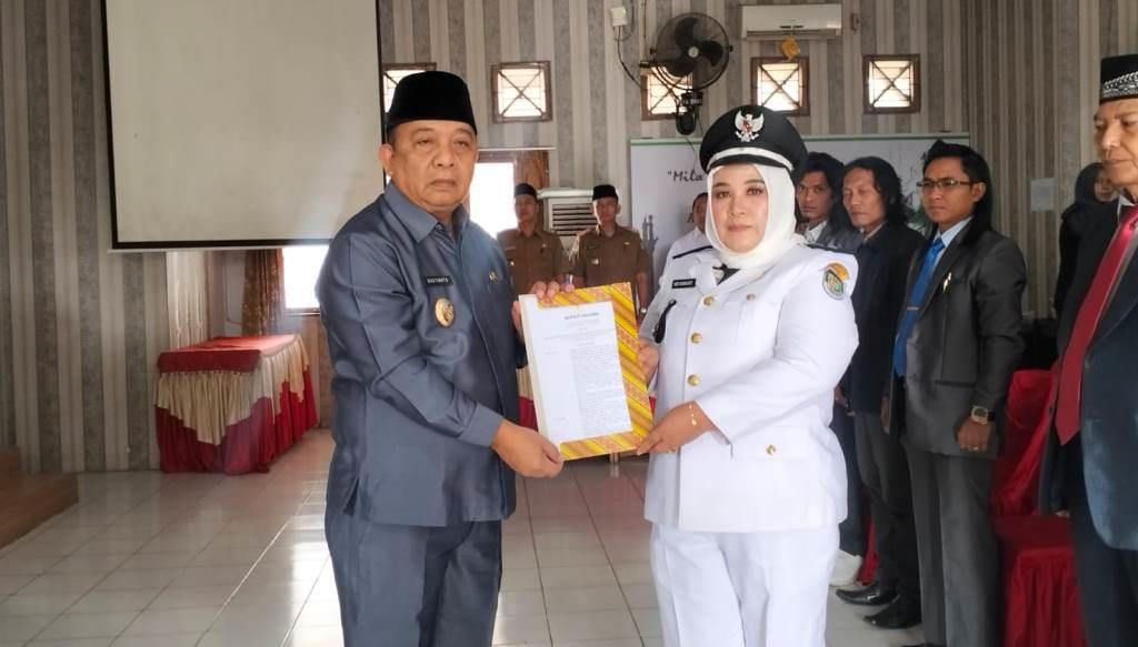 Neri Nurhayati Akhirnya Resmi Dilantik Jadi Kepala Desa Suban Seluma