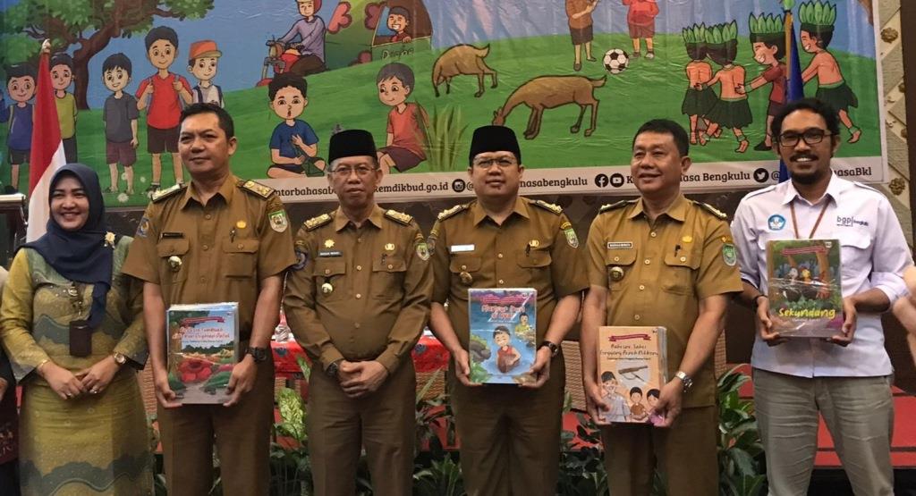 Kepala DPK Meri Sasdi Hadiri Peluncuran Buku Cerita Anak  Berbahasa Daerah Bengkulu-Indonesia