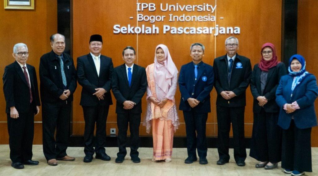 Gubernur Rohidin Jadi Penguji Desertasi Mahasiswa IPB