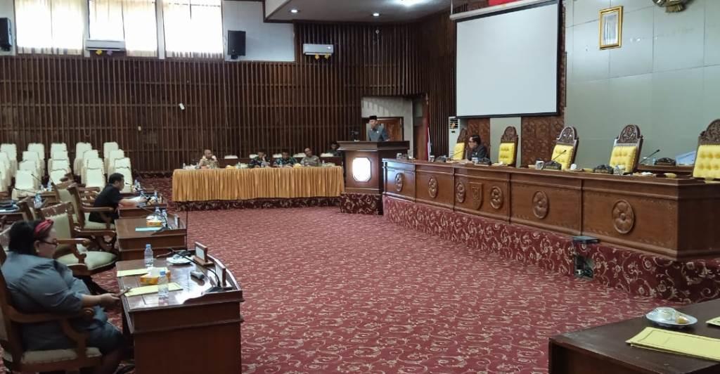 Gubernur dan DPRD Setujui Pembahasan Raperda Penanaman Modal Dilanjutkan