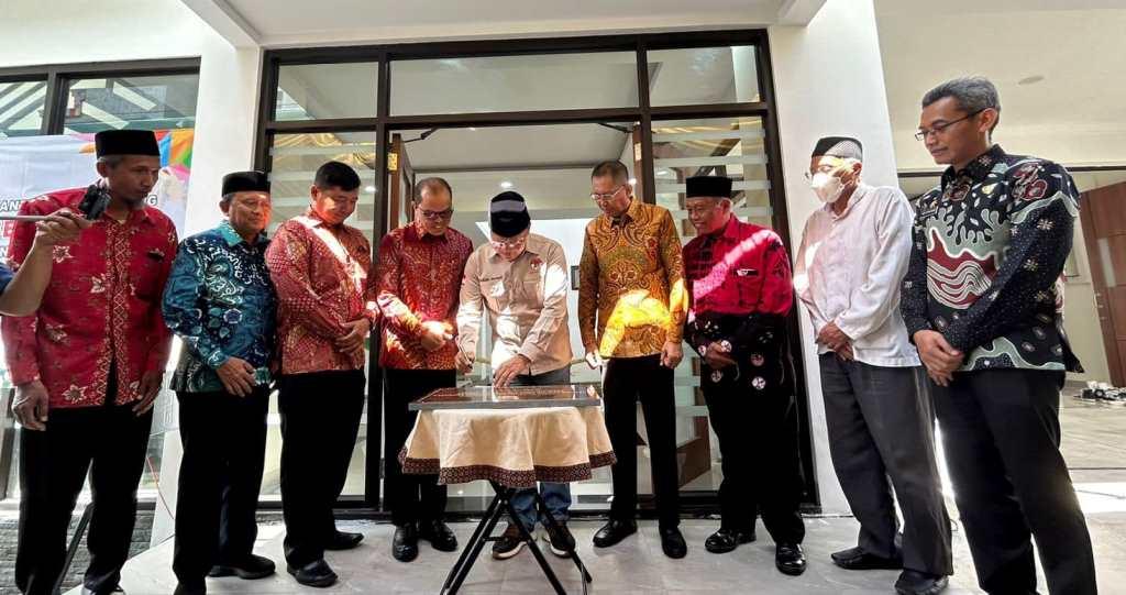 Gubernur Rohidin Resmikan Gerai Informasi Bengkulu di Yogyakarta