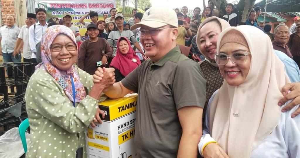 11 Kelompok Tani di Kepahiang Terima Bantuan Alsintan