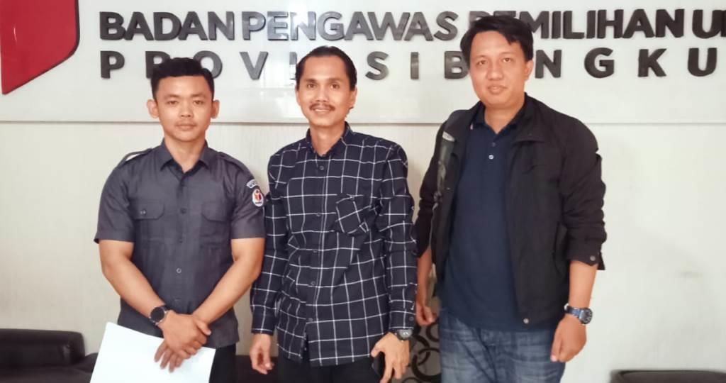 Sebar Minyak Goreng, Calon DPD Elisa Dilapor ke Bawaslu