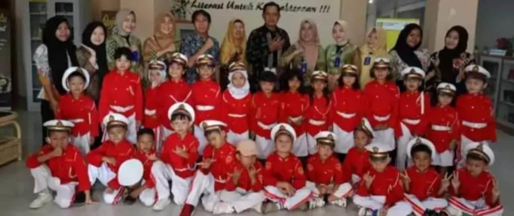 Meri Sasdi: Pendongeng Kreatif dan Nonton Bareng Bisa Dinikmati Anak-anak
