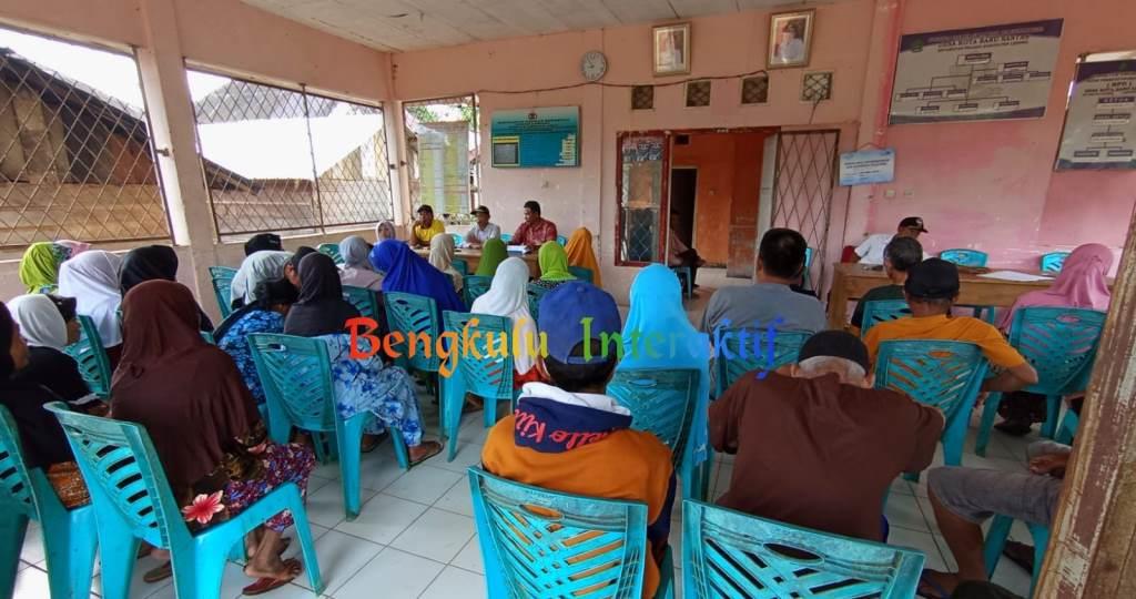Pemdes Kota Baru Santan Salurkan Bantuan Tunai Pemerintah