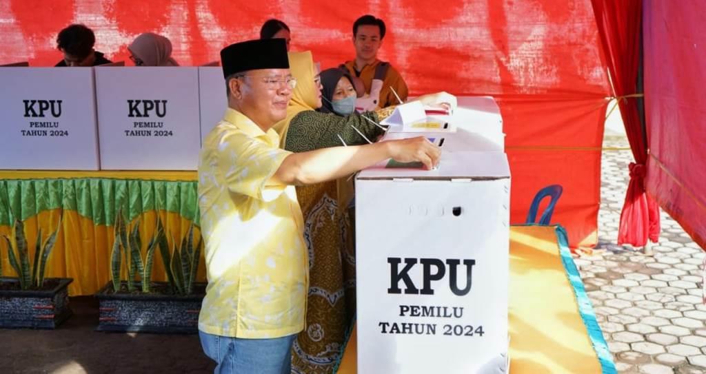 Salurkan Hak Pilih di Pemilu 2024, Gubernur Rohidin Ajak Masyarakat Datang ke TPS