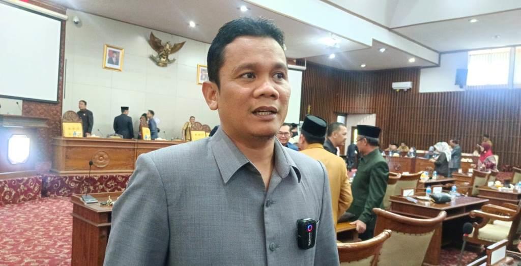 Dinas Pariwisata Diminta Seriusi Penertiban Pantai Panjang