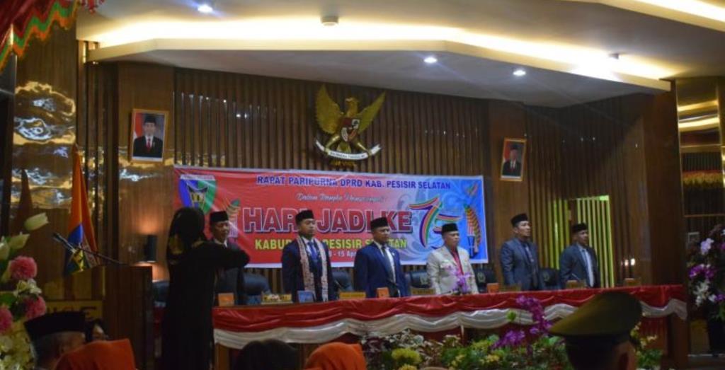 DPRD Gelar Paripurna Istimewa HUT Ke-75 Kabupaten Bengkulu Selatan