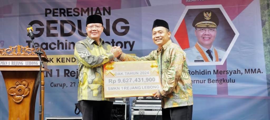 Suharto Apresiasi Peresmian Teaching Factory SMKN 1 Rejang Lebong