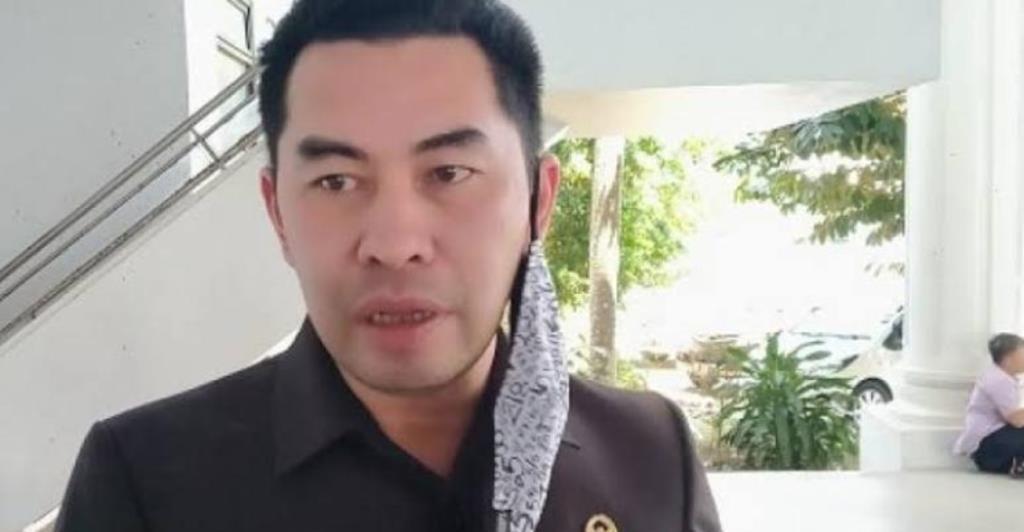 Andrian Wahyudi Apresiasi Langkah Bupati Lepas Benih Ikan di Kelurahan Air Duku