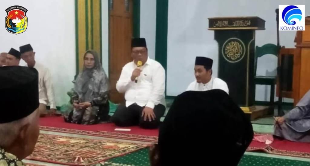 Giat Safari Ramadan, Wabup Wasri Kunjungi Masjid Al-Falah Desa Arga Jaya