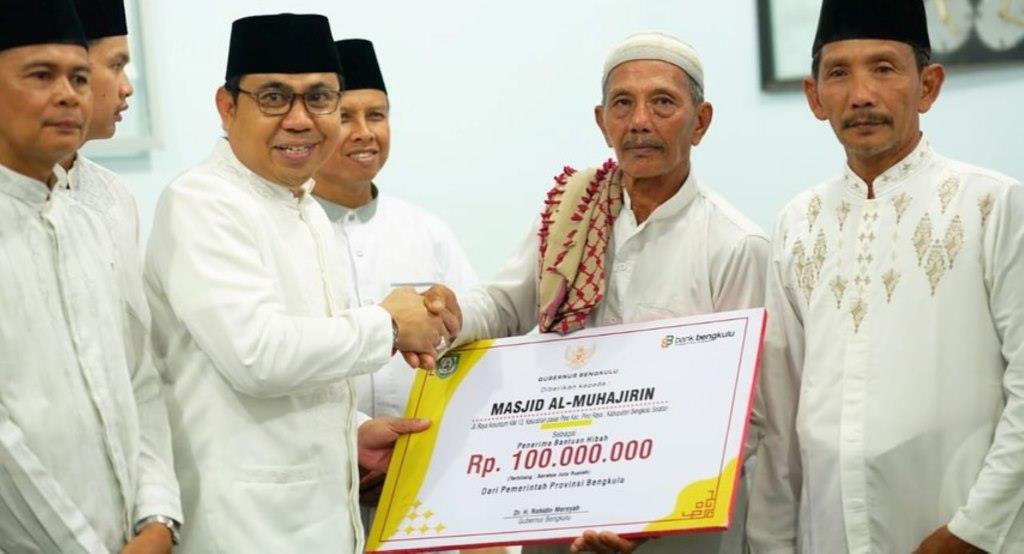 Pemprov Bengkulu Salurkan Bantuan Pembangunan Masjid di Desa Pasar Pino