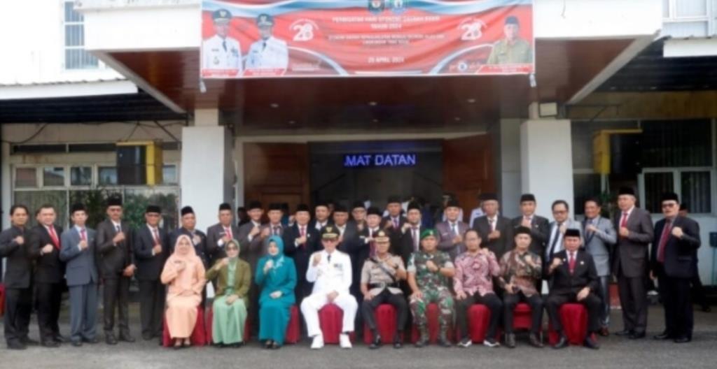 Peringati Hari Otonomi Daerah, Pemda Kaur Gelar Upacara di Halaman Setda Kaur