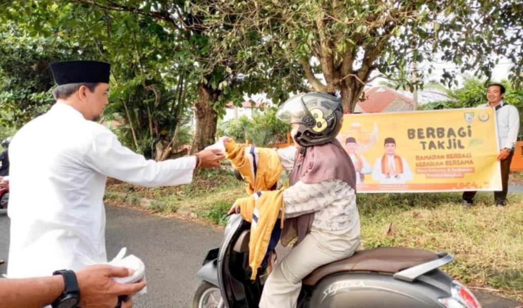 Berkah Ramadan, DKP Provinsi Bengkulu Berbagi 1000 Paket Takjil